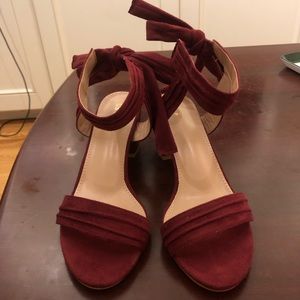 Burgundy / red block heel sandal size 8 - new in box